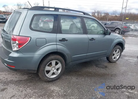 2010 Subaru Forester 2.5X z USA, uszkodzony, nr VIN JF2SH6BC7AH763343